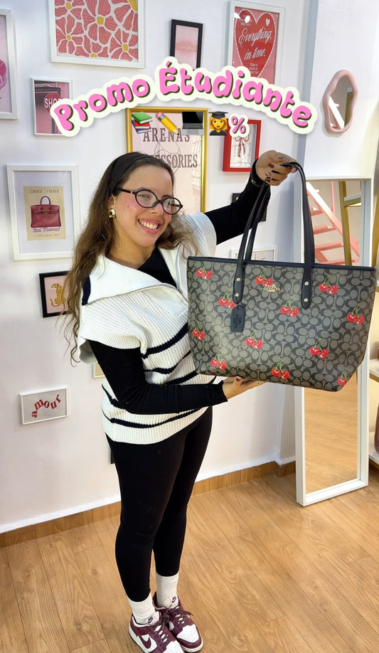 Cherry Coach bag 🍒🍂